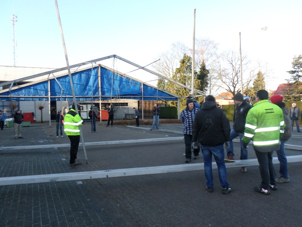 Tent Tramstraat Carnaval Zwevezele